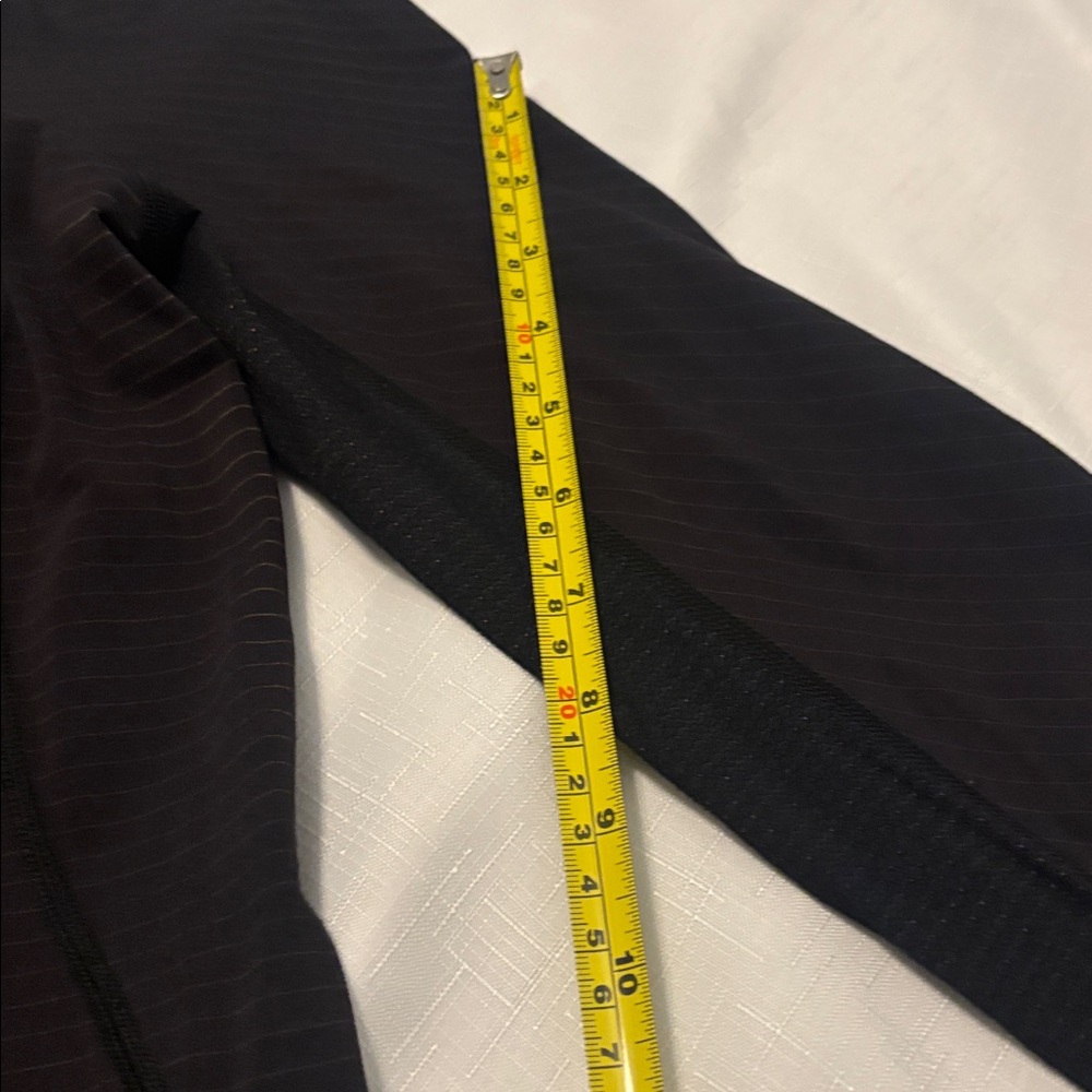 Lululemon Dark Gray Run For Gold Long Sleeve SZ 8 active wear athleisure running - Picture 6 of 12